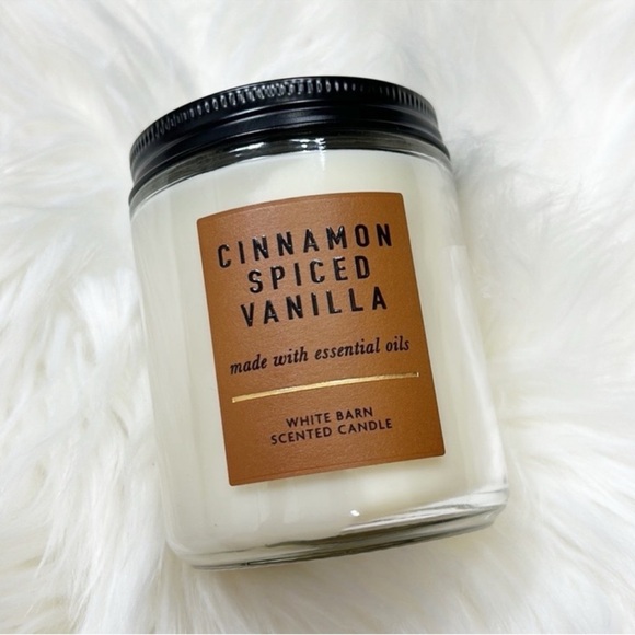 NEW Bath and Body Works fall winter candles - Picture 7 of 8